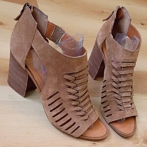 Sarto Women's Janice Block Heel Sandal